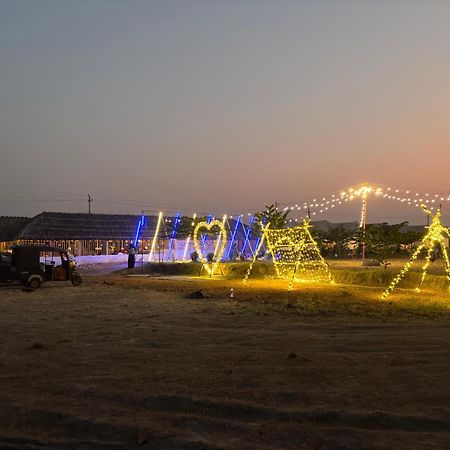 Murali Guesthouse ฮัมปี ภายนอก รูปภาพ